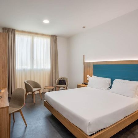 V Hotel アンコーナ エクステリア 写真