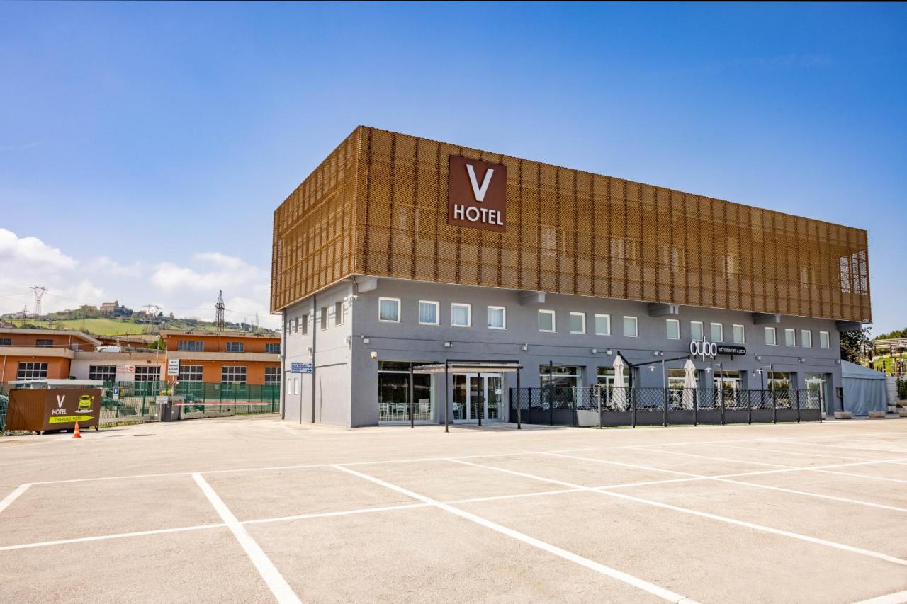 V Hotel アンコーナ エクステリア 写真